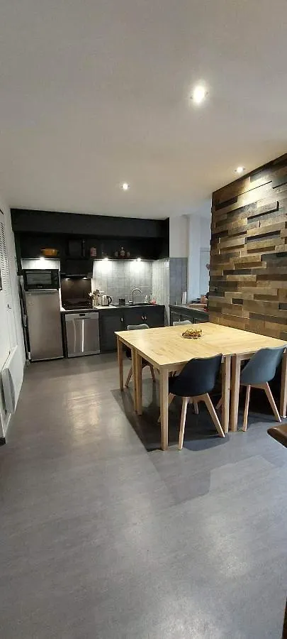 Apartment T2 Proche Centre Du Ville Luz-Saint-Sauveur France